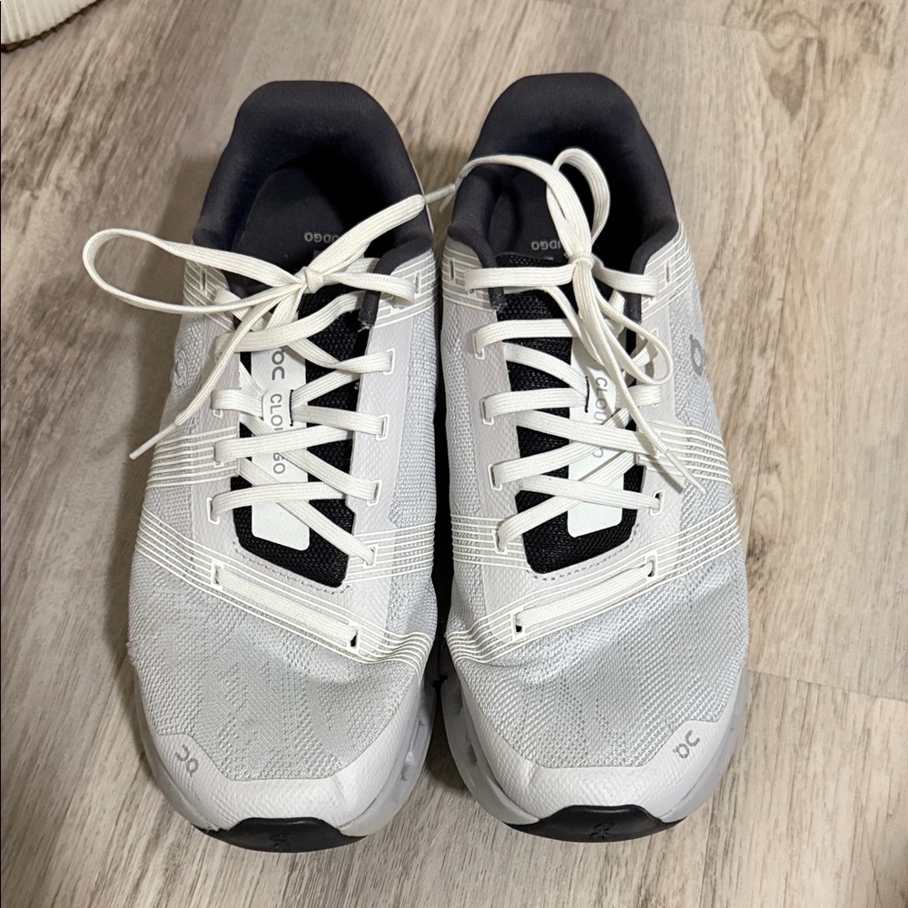 Women’s On Cloud Sneakers